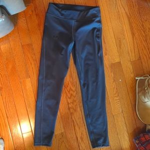 Under Armour girls sz medium leggings